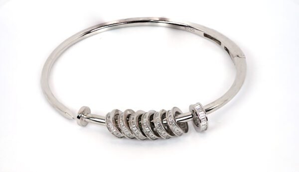 925 Sterling Silver Bangle Bracelet with Sparkling Zircon Stone Circle Charm