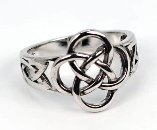 Stylish Sterling Silver Knot Ring with Intricate 4-Knot Design