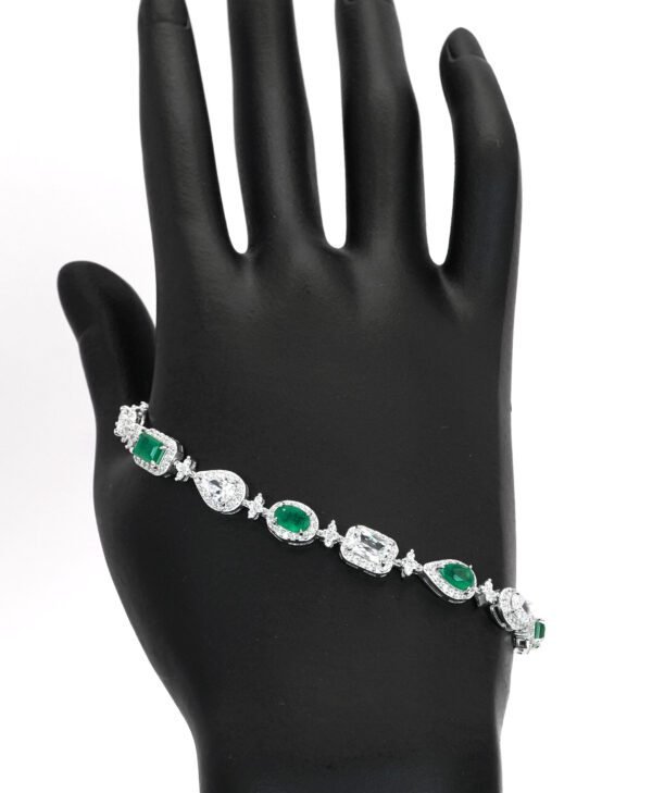 Handcrafted 925 Sterling Silver Bracelet with Natural Multi-Shaped Green and White Stones - A Unique Statement Piece for Fashionable Women - Image 3
