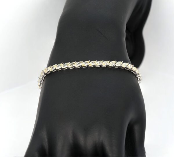 Radiant Glow: 925 Sterling Silver Bracelet with Citrine Stones - Image 3