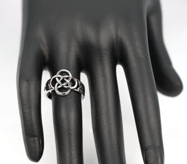 Stylish Sterling Silver Knot Ring with Intricate 4-Knot Design - Image 3