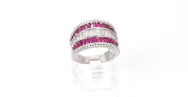 Stunning Sterling Silver Ring with Vibrant Fuchsia Zircon Gemstones and Sparkling Synthetic Stone Accents - Image 2