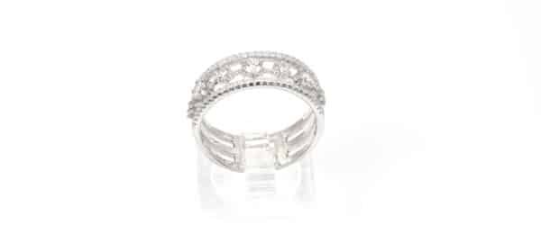 Stunning Sterling Silver Ring with Delicate Zircon Accents - Image 2