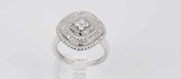 Sparkling Sterling Silver Ring with Square-Circle Design and High-Quality Zircon Stones - Image 2