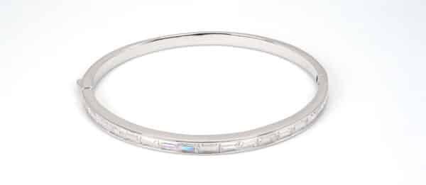 Elegant Sterling Silver Bracelet with Stunning Rectangular Zircon Stones - Image 2
