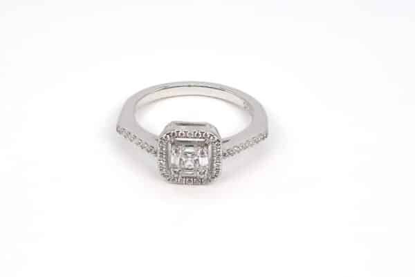 Dazzling Sterling Silver Ring with Square Zircon Centerpiece and Delicate Gems - Image 2