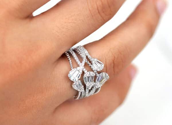 Stunning Sterling Silver Ring with 5 Large Oval Stones and Rows of Sparkling Small Stones - Thick 3-Line Band