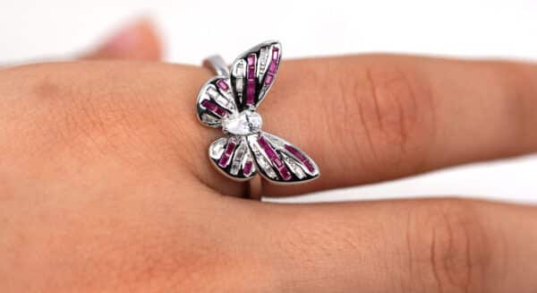 Stunning Sterling Silver Butterfly Ring with Zircon and Pink Gemstone Wings - A Perfect Addition to Your Jewelry Collection