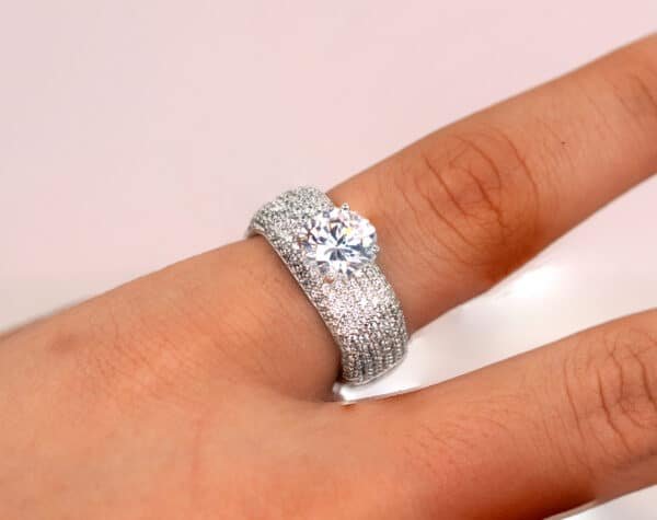 Sparkling Sterling Silver Square Ring with Large Center Zircon and Dazzling Surrounding Stones