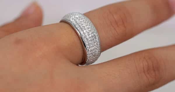 Sparkling Sterling Silver Ring with Petite Round Zircon Stones - 5-Line Beauty