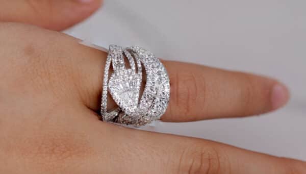 Stunning Sterling Silver Snake Roll Ring with 5 Rows of Sparkling Zircon Stones