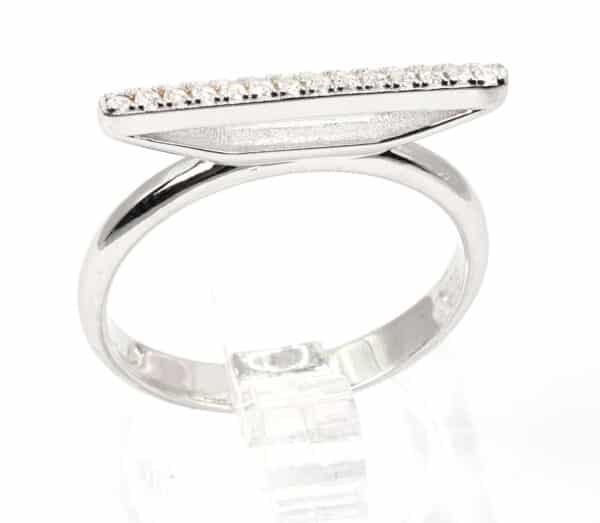 Sparkling Sterling Silver Ring with Elegant Zircon Stones and Unique Bulge Design - Image 3