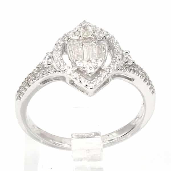 Elegant Sterling Silver Ring with Central Eye-shaped Zircon Stone and Surrounding Accents - Image 3