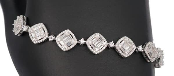 Sparkling Sterling Silver Bracelet with Zircon Stones - Image 3