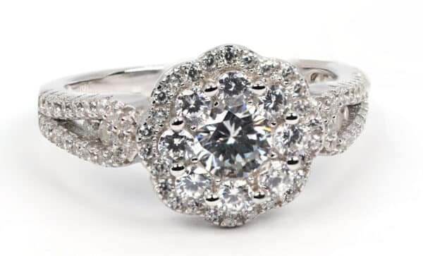 Dazzling Sterling Silver Set with Zircon Stones: Earrings and Ring - Image 3