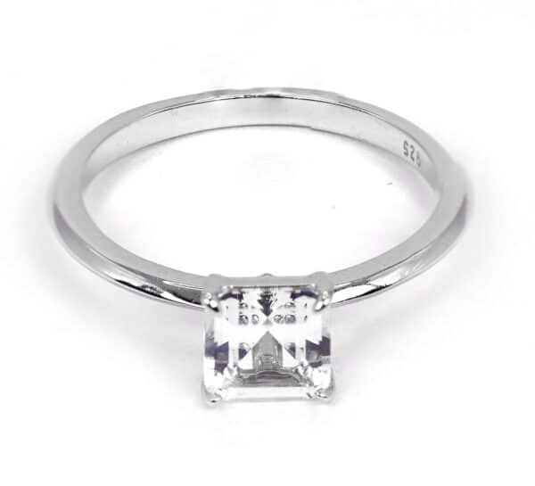 Sparkling Sterling Silver Wedding Ring with Brilliant Zircon Stone