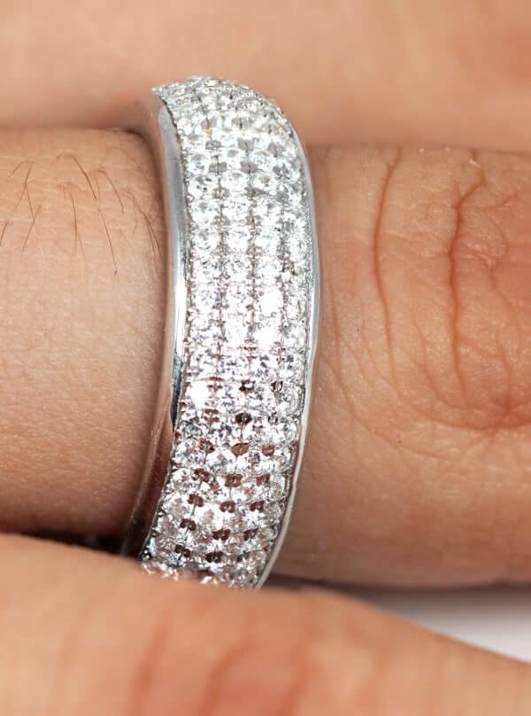 Stunning Sterling Silver Ring with Four Lines of Sparkling Zircon Stones Encircling - Image 2