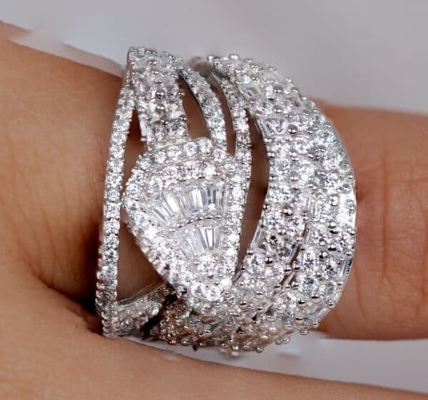 Stunning Sterling Silver Snake Roll Ring with 5 Rows of Sparkling Zircon Stones - Image 2