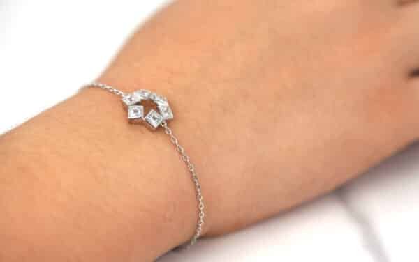 Stunning Sterling Silver Star Bracelet with 5 Square Zircon Stone-Studded Star Shapes and a Central Star Gap