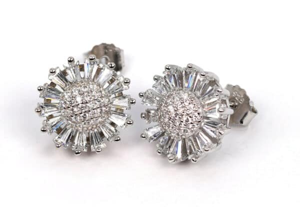 Sparkling Blooms: Sterling Silver Flower Earrings with Zircon Stones - Image 4