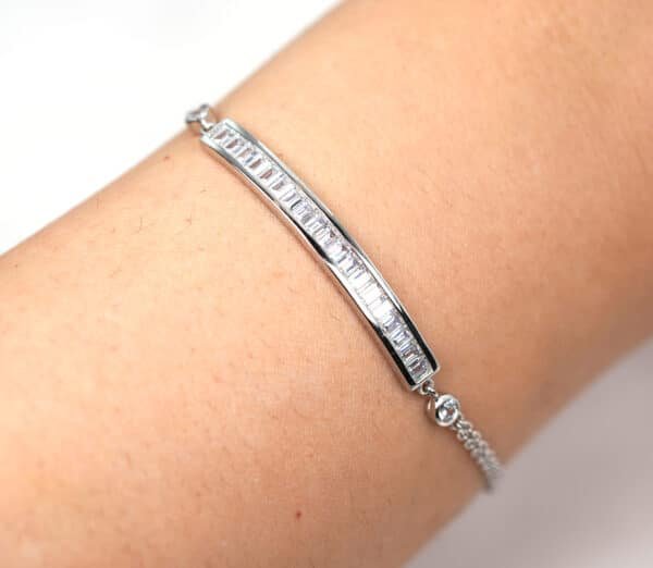 Sparkling Sterling Silver Bracelet with 5A Cubic Zircon Stones and Delicate Chain Detailing