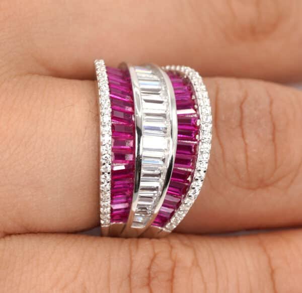 Stunning Sterling Silver Ring with Vibrant Fuchsia Zircon Gemstones and Sparkling Synthetic Stone Accents - Image 4