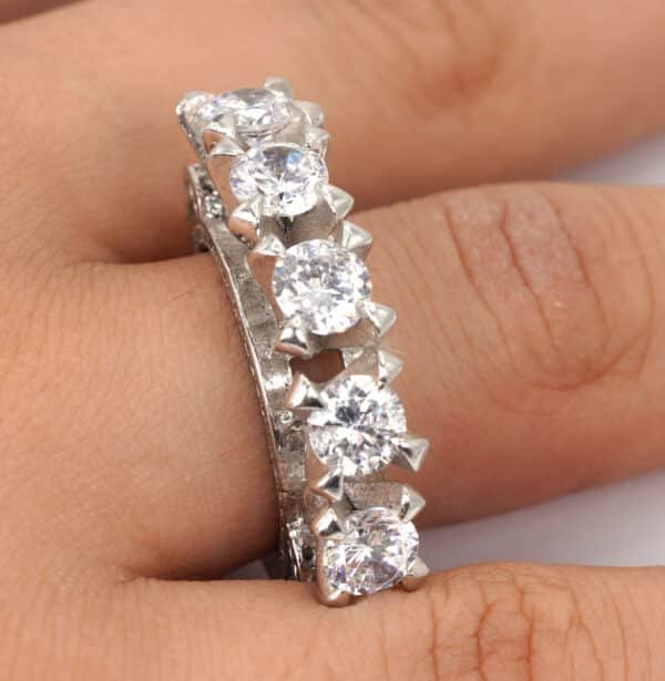Bold and Beautiful: Sterling Silver Ring with 5 Large Zircon Stones in Bulge Design - Image 4