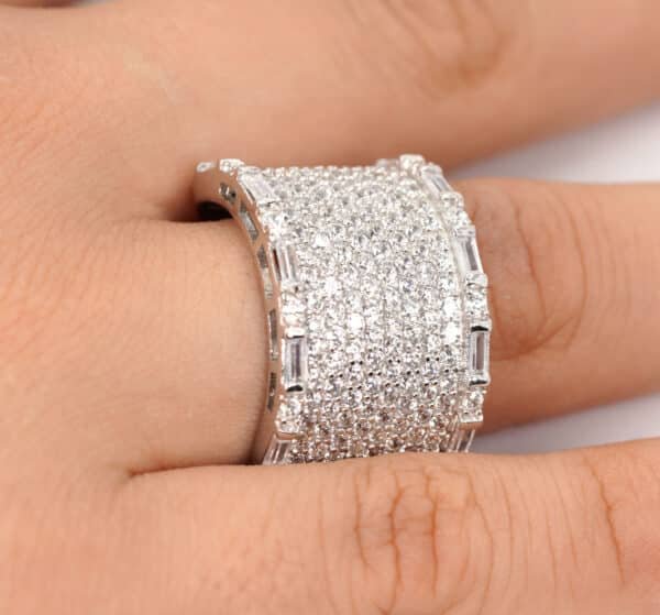 Sparkling Sterling Silver Ring with Elegant 8-Line Zircon Design and 2 Large Stones: Make a Statement with This Dazzling Ring - Image 4