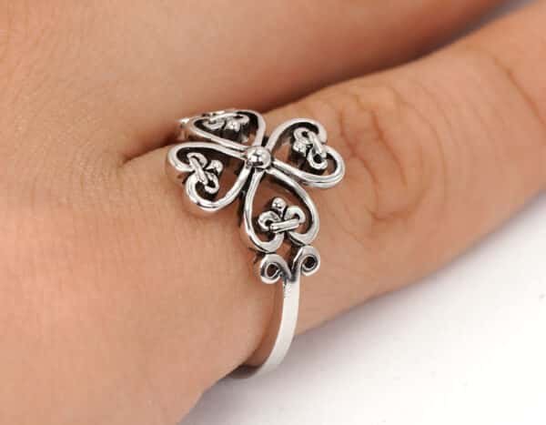 Contemporary Sterling Silver Ring with Interlocking Heart Design - Image 4