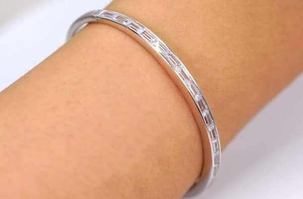 Elegant Sterling Silver Bracelet with Stunning Rectangular Zircon Stones - Image 6
