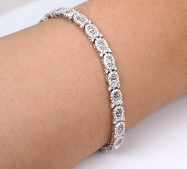 Sparkling Elegance: 26 Oval Zircon Stones Set in Sterling Silver Tennis Bracelet