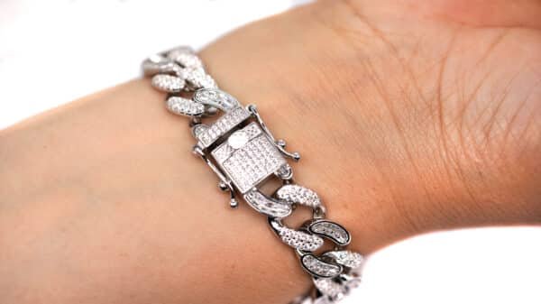 Unique Sterling Silver Chain Bracelet with Stamped and Diamond-Shaped Zircon Stones - Image 2