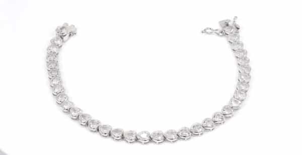 Sparkling Heart-Linked Sterling Silver Tennis Bracelet with 34 Zircon Stones - Image 4