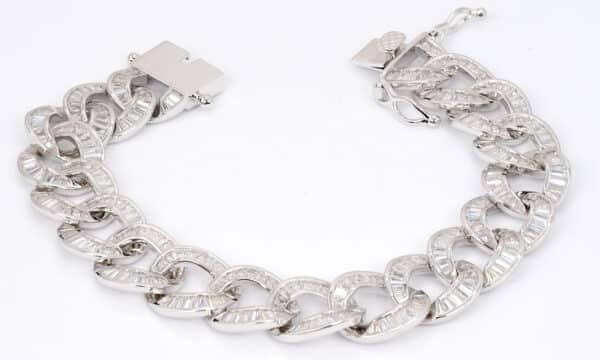 Elegant Sterling Silver Bracelet with Zircon-Encrusted O-Shaped Chains - Image 4