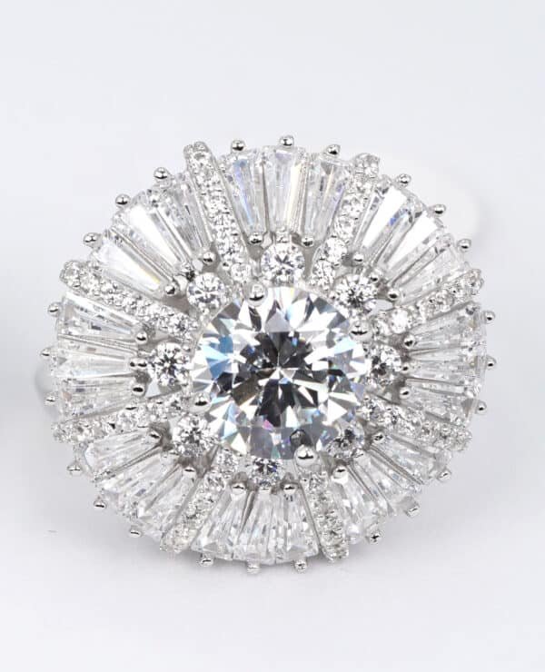 Sparkling Circle: 925 Sterling Silver Jewelry Set with 5A Zircon Stones - Image 9