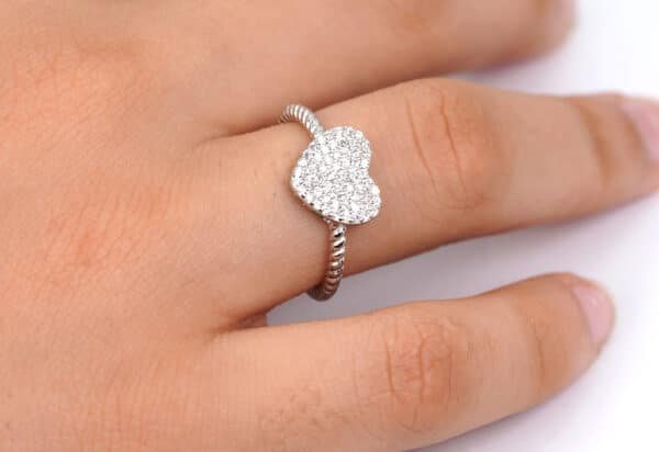 Romantic Heart-Shaped Sterling Silver Ring with Zircon Accents and Exquisite Knitted Band - Image 3