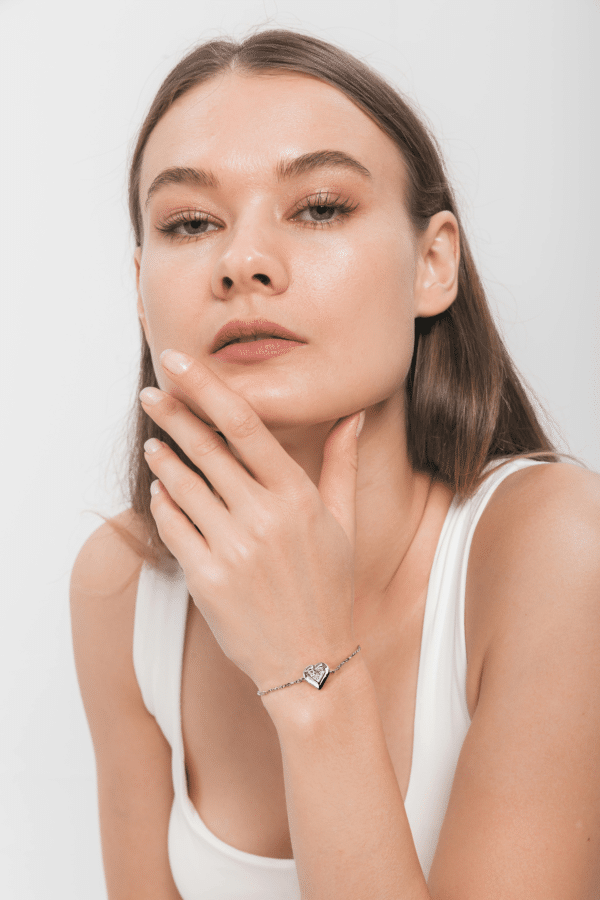 Sparkling Heart Shaped Zircon Sterling Silver Bracelet: Elegant Beauty on a Delicate Chain - Image 2