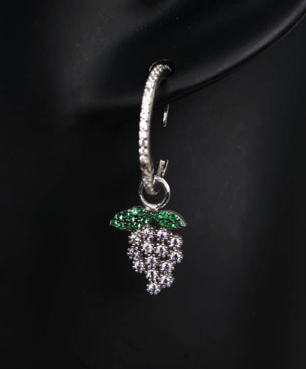 925 Sterling Silver dangle earrings with a grape design - Image 3