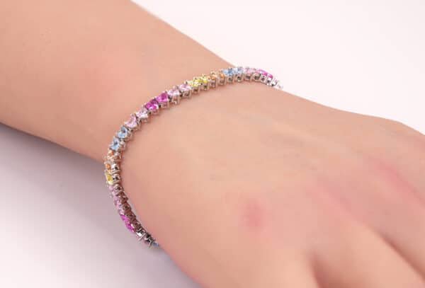 925 Sterling Silver Heart Shaped Bracelet with 5A Cubic Zirconia Diamonds – Rainbow Design